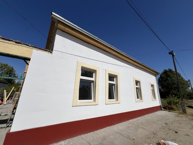 Kistelek, Klapka utca tágas, 3 szobás, klímás ház - 90 m2 - Ház